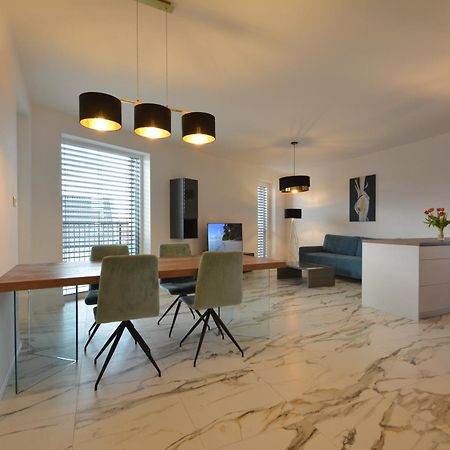 Apartments Sered Sered' Екстериор снимка